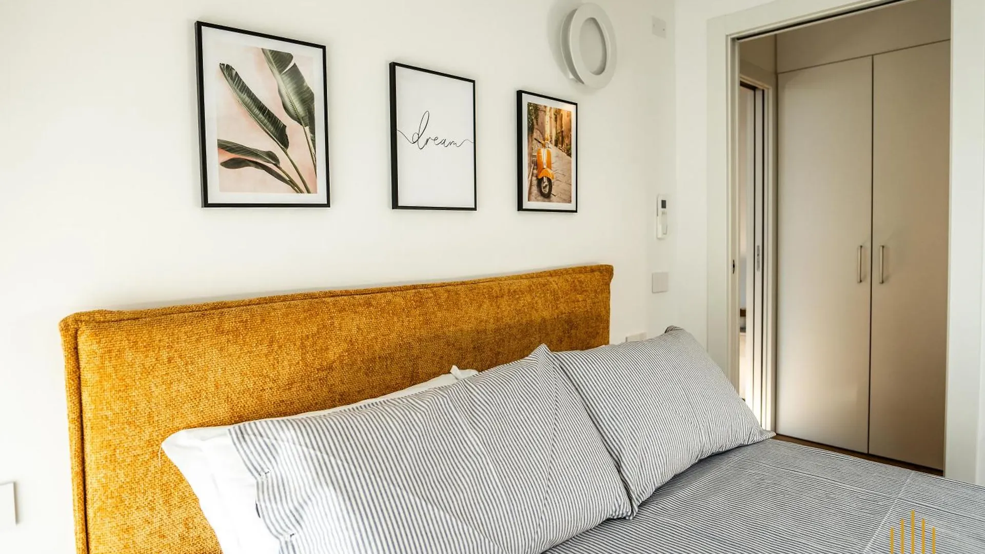 Attico 32 Charme&Relax Apartment Bergamo 0*,  Italy